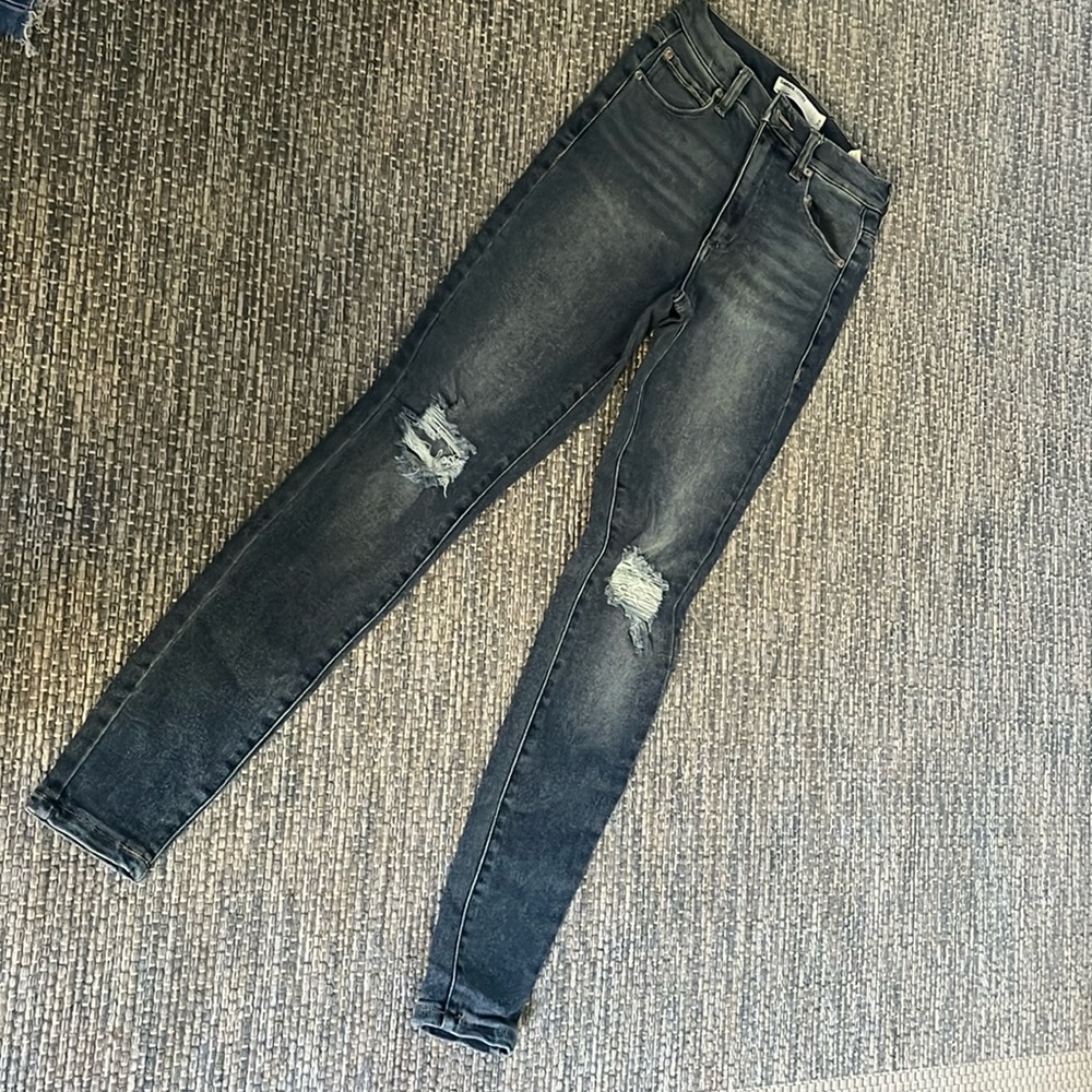 Garage lightly used denim. Size 0 - 24 Supper Skinny
